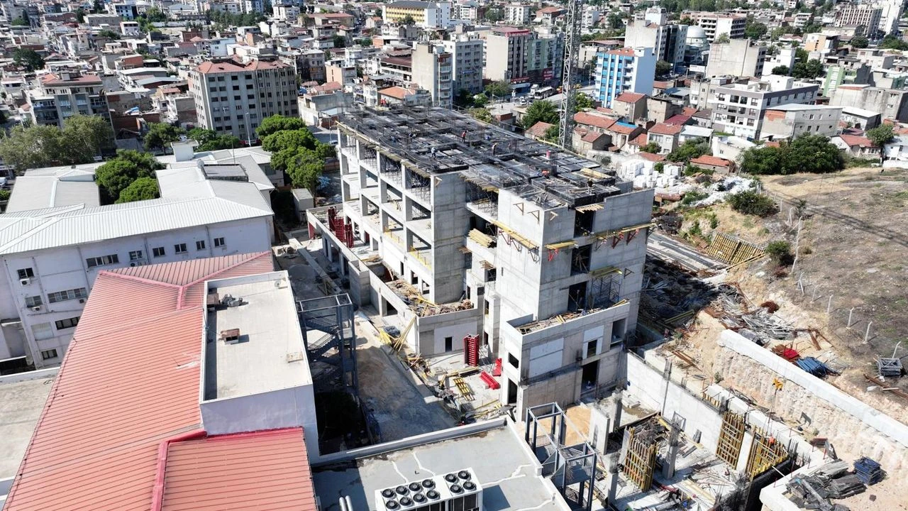 Eşrefpaşa Hastanesi’nde çalışmalar tam gaz!