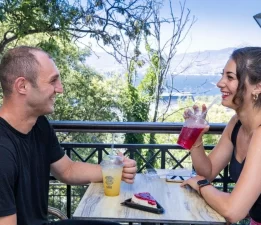 İzmir’in yeni sosyal yaşam alanı… Şato keyfi