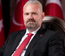 Pehlivan’dan Tugay’a ‘çöp’ çıkışı: Menemen’i cezalandırmaya çalışıyor