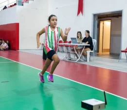 Karşıyaka’da örnek hizmet: Sportif yetenekler keşfediliyor