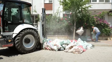Karşıyaka’da kaçak moloza ceza yağdı!