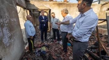 Büyükşehir’den evi yanan aileye yardım eli