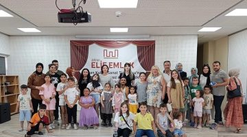 Yağmur Hanım’ın Konağı Dakikalarca Ayakta Alkışlandı