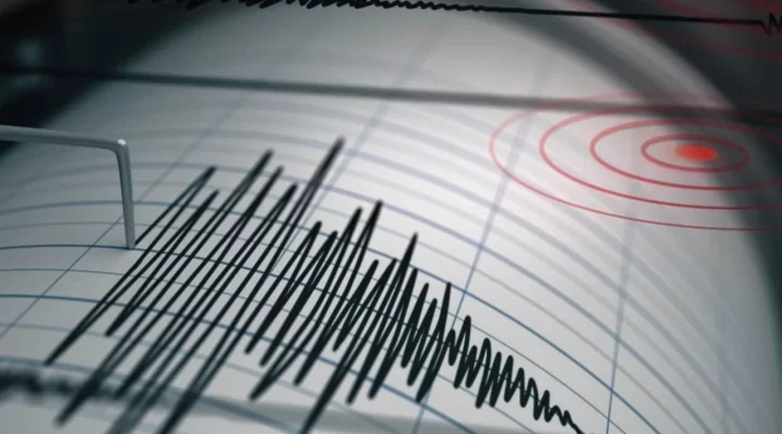 İzmir’de deprem!