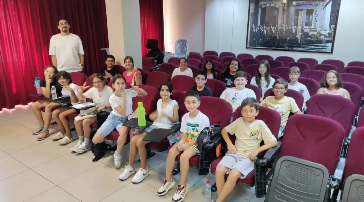 Çiğli Belediyesi Gençlik Tiyatrosu yeni sezon için çalışmalara başladı