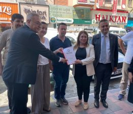 CHP SAHADA: KADINLAR ASKIDA EKMEK KUYRUĞUNDA, ESNAF EK İŞ ARIYOR