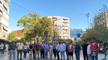 Zafer Partisi Bornova İlçe Başkanı Birgül Etiz Özeken “Esnaf Perişan, Halk Yoksullaşıyor”