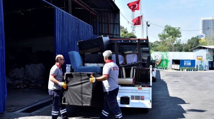 Bornova’da geri dönüşüm hamlesi: 36 milyonluk ihale