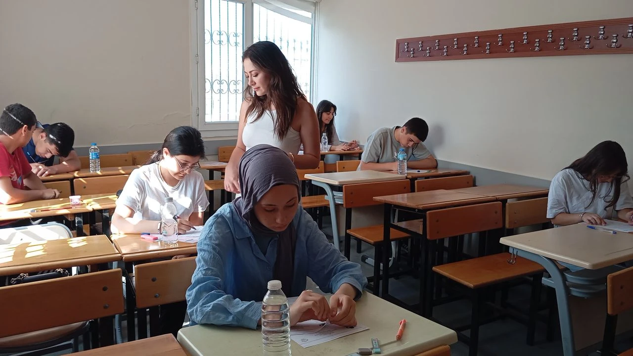 Bayraklı’dan 11’inci sınıflara ücretsiz hazırlık kursu