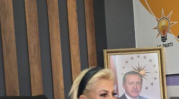 “CHP’Lİ YÖNETİM GÖREVİNİ YAPMIYOR, KÖRFEZ CAN ÇEKİŞİYOR”