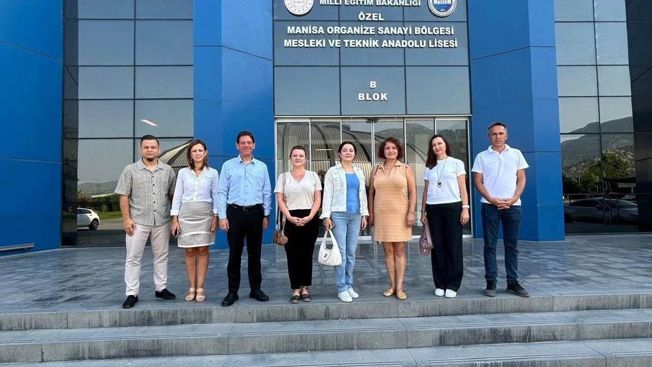 Manisa’da genç kadınların meslek eğitimleri devam ediyor
