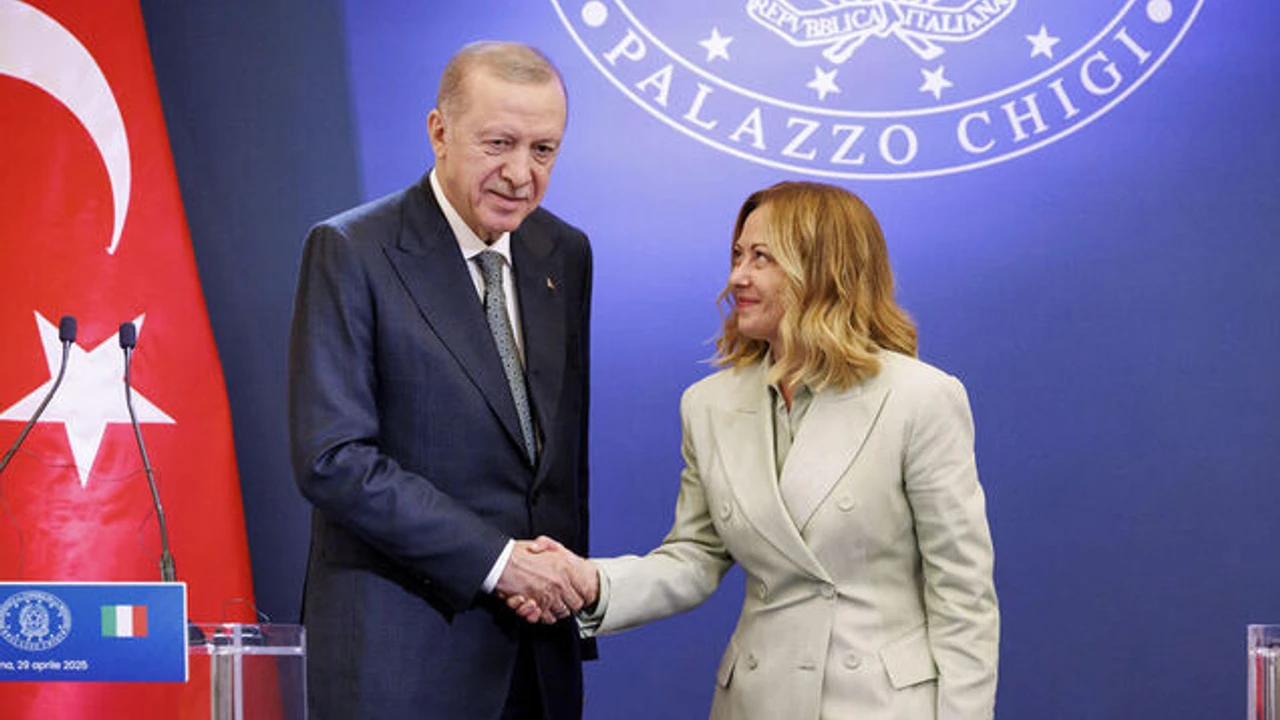 İstanbul’da üçlü Akdeniz zirvesi