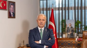 Köse, Karşıyaka Belediyesi’nin 41 yıllık CHP yönetimine yüklendi!