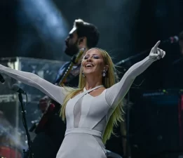 Çim Konserlerine Derya Uluğ damgası