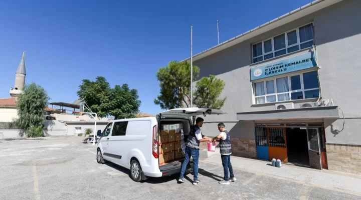 Büyükşehir’den okullara hijyen seti desteği