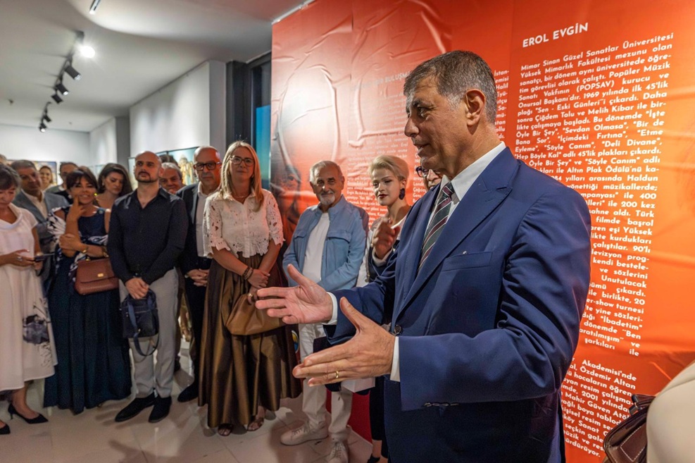 İki dev sanatçı Devrim Erbil ile Erol Evgin “Yan Yana”