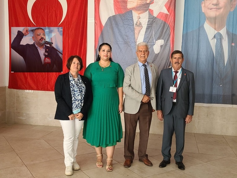 Şenol Aslanoğlu Karaburun İlçe Kongresi’ndeydi!
