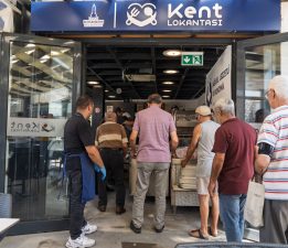 İzmirlilerin bütçesine dost: Kent Lokantaları
