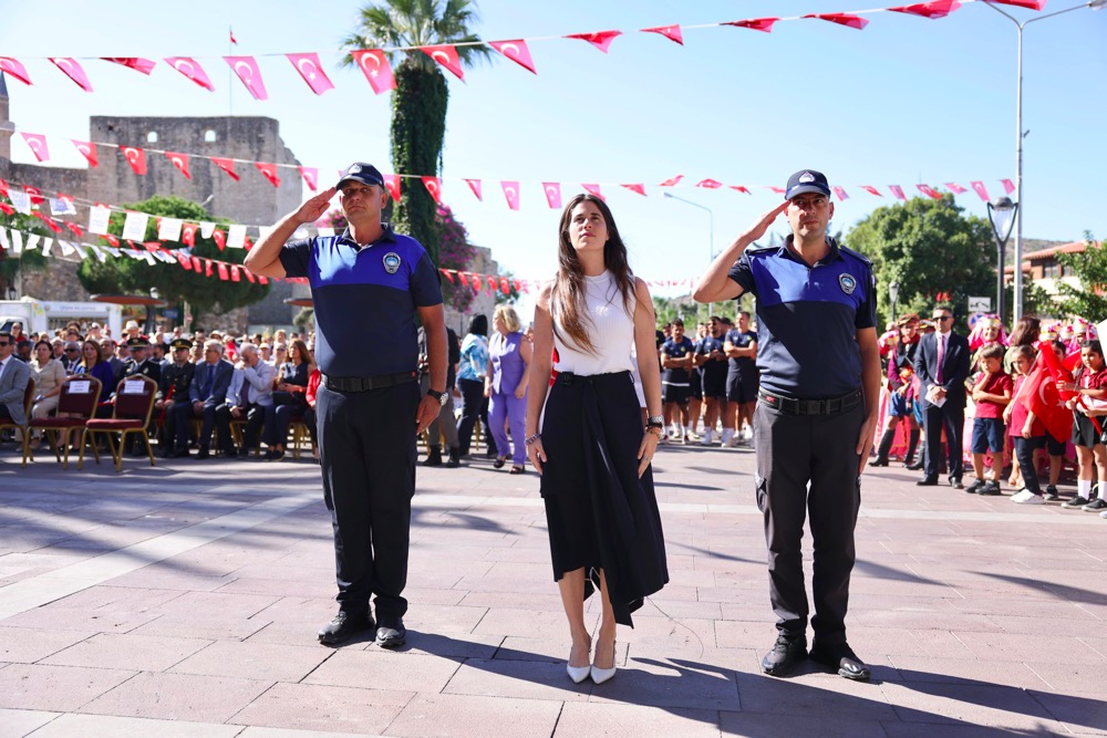Alaçatı ve Çeşme’nin Kurtuluşu 103. yılında coşkuyla kutlandı