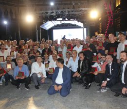 İzmir Berberler Odası’ndan Unutulmaz Moral Gecesi