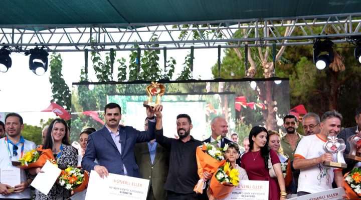 Eyyüp Kadir İnan: “Bu millet sizi, bir avuç hırsızın çıkarlarını korumak için seçmedi”