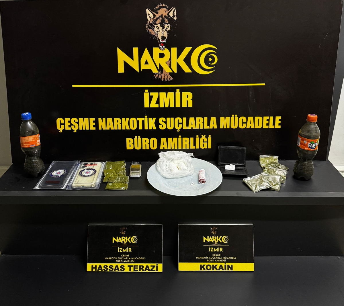 İZMİR POLİSİ ZEHİR TACİRLERİNE GÖZ AÇTIRMADI