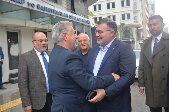 AK Parti İzmir’den Büyük Övgü