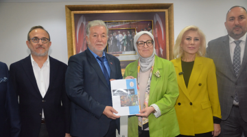 AK Parti’den İESOB’ye çıkarma! Belgin Uygur İzmir esnafını dinledi