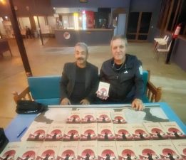 ŞAİR’DEN AŞKA DAİR BAŞLAYAN MUHTEŞEM GECE