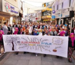 FESTİVAL GÖZ DOLDURDU