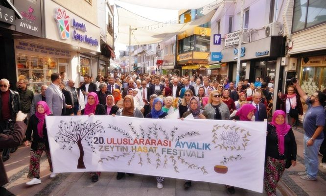 FESTİVAL GÖZ DOLDURDU