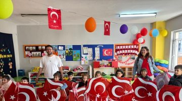 Dokuz Eylül Rotary ve Rotaract’tan renkli uçurtma şenliği