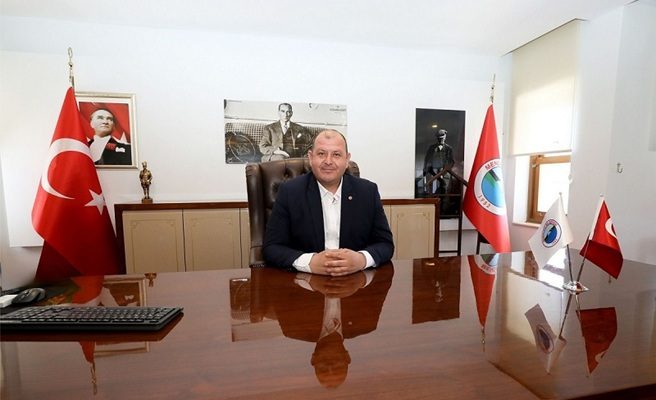 Menderes’te Atatürk Resim ve Şiirde Yaşatılacak