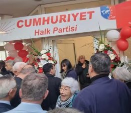 Kurtuluş yok tek başına ya hep beraber ya hiçbirimiz