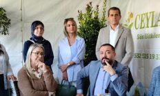 Fuarda AK Parti ve CHP Arasında Güldüren Diyalog:   “En Güzel Başkan Bizde”