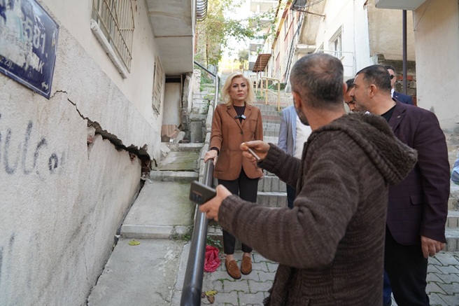 “Harekete geçmeniz için insanlar mı ölmeli?”