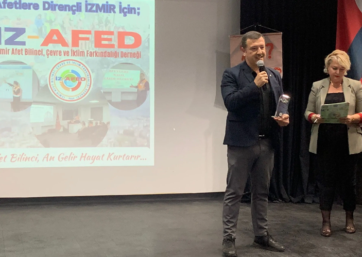 Nhaberizmir’e Afet Bilinci Ödülü