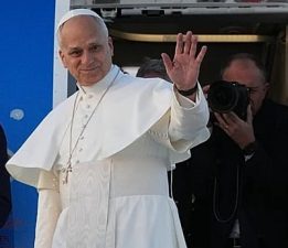 YAPILAN BU HATALARDAN EN KISA SÜRE İÇERİSİNDE DÖNÜLMESİ VE ANAYASININ KORUDUĞU İLKELERE SAHİP ÇIKILMASI ELZEMDİR.