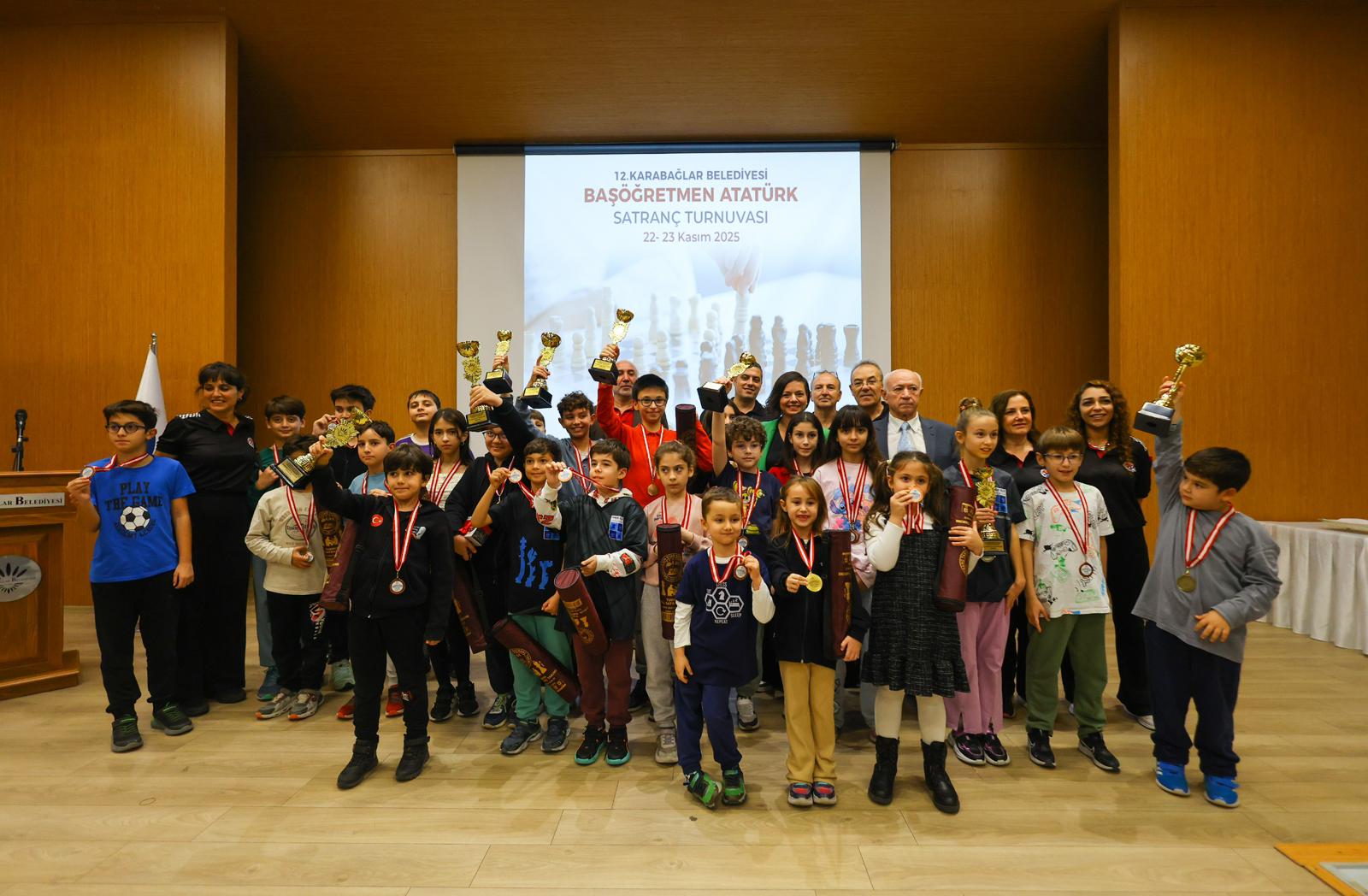 Geleceğin Satranççıları Karabağlar ’da Buluştu