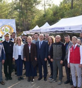 MARMARİS “BİR FİDAN BİR UMUT” DEDİ 3000 FİDAN DİKTİ