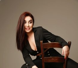 NUR FARAJ ÖNCE KENDİMİ TANIDIM