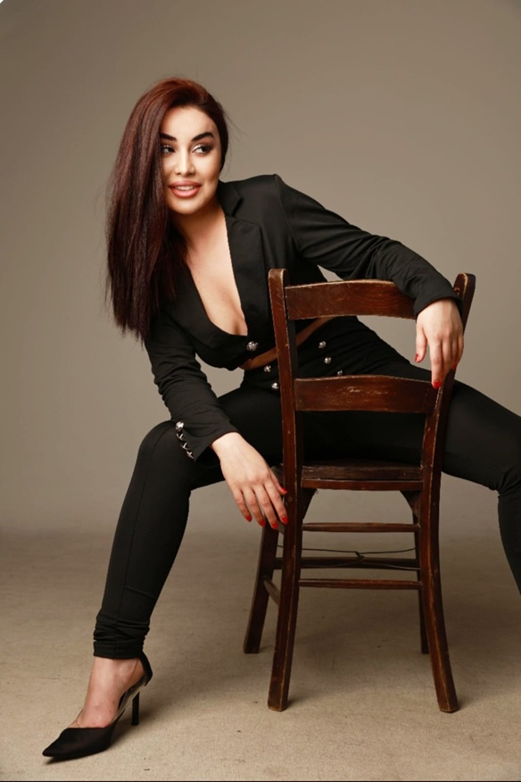 NUR FARAJ ÖNCE KENDİMİ TANIDIM