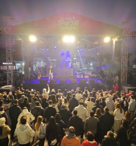 Karşıyaka Yeni Yıl Festivali’nde Anıl Piyancı coşkusu!