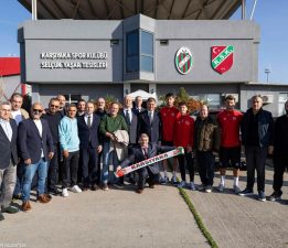 Başkan Tugay’dan iki efsaneye ziyaret