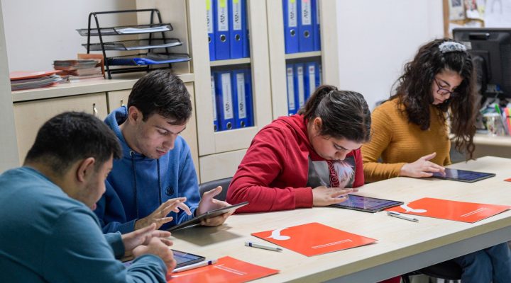 Türkiye’nin ilk Destekli İstihdam Ofisi, 53 engelliyi iş gücüne kattı