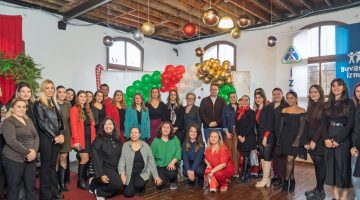 Yuvamız İzmirli Çocuklara Yeni Yıl Sürprizi