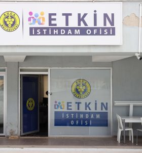 Buca’nın Etkin İstihdam Ofisleri meyvelerini veriyor: 6 ayda 887 kişi işe yerleşti