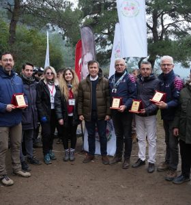 ATATÜRK GENÇLERİ ENDURO DAĞ BİSİKLETİ İNİŞ YARIŞMASI NEFES KESTİ