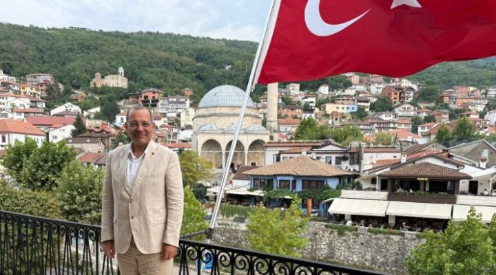 AK Parti Gaziemir Belediye Meclis Üyesi Dr. Davut Dinçel, yeni yıl dolayısıyla bir mesaj yayınladı.
