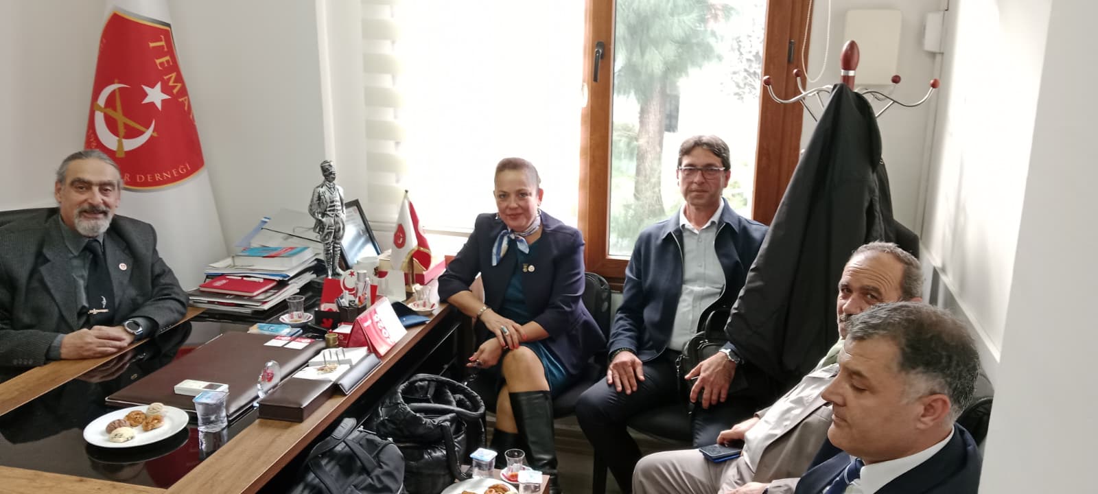 ATA PARTİ’DEN TEMAD GAZİEMİR ŞUBESİNE ANLAMLI ZİYARET… 